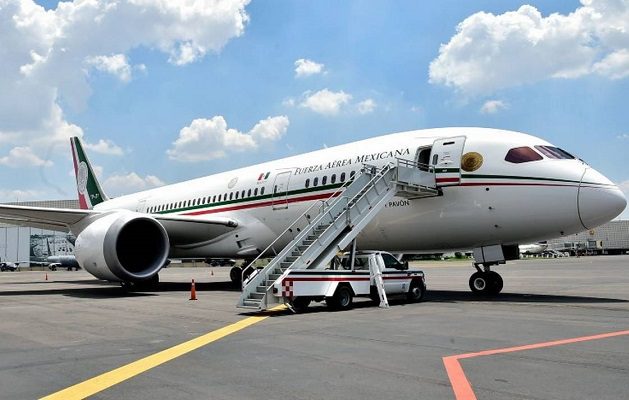 AMLO insiste en que se ahorra más en no usar el avión presidencial