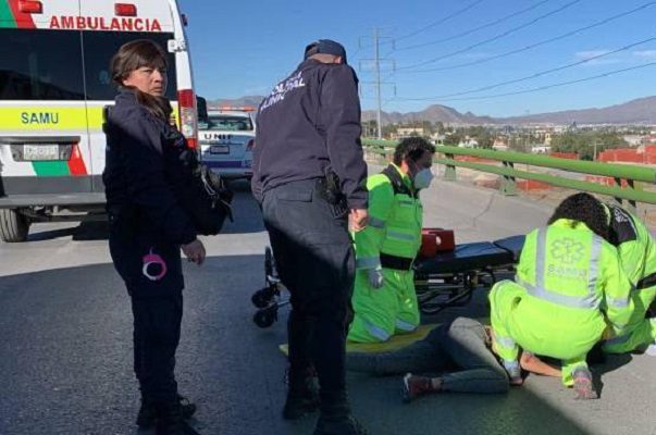 Procesan a conductor por caso de joven que se lanzó de taxi, en Saltillo