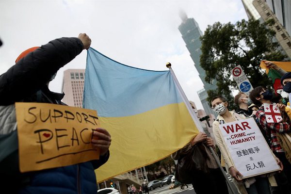 Rusia se dice dispuesta a enviar una delegación para negociar con Ucrania