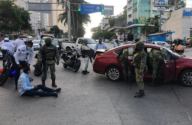 Detienen a joven desaparecida por el secuestro de exfuncionario, en Acapulco