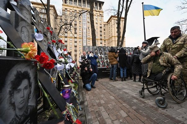La Iglesia católica llama a feligreses a una oración por la paz en Ucrania