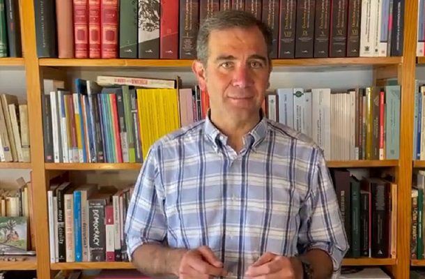 Lorenzo Córdova asegura que consulta de Revocación avanza gracias al INE