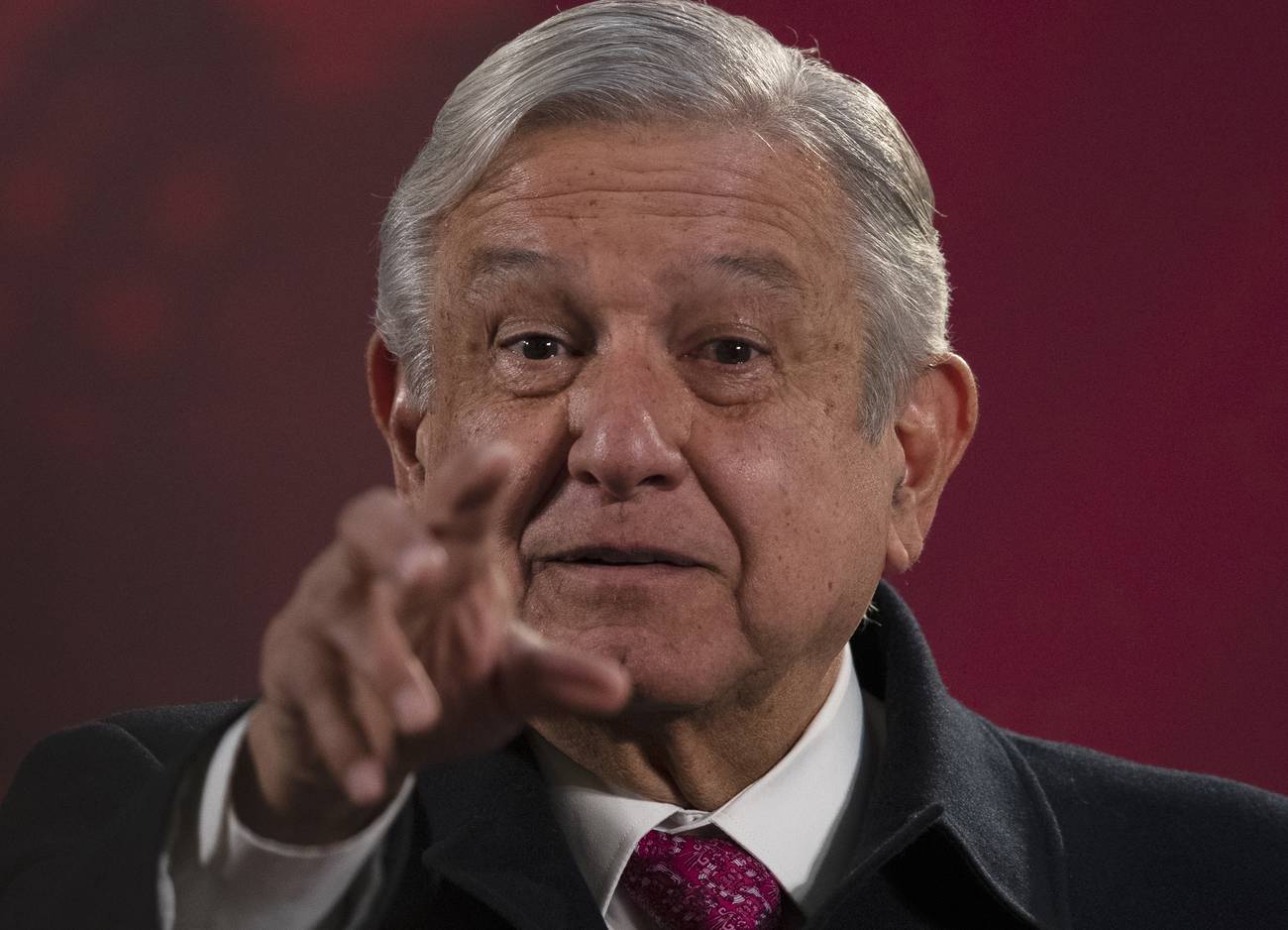 INE ordena a AMLO no hablar sobre revocación de mandato