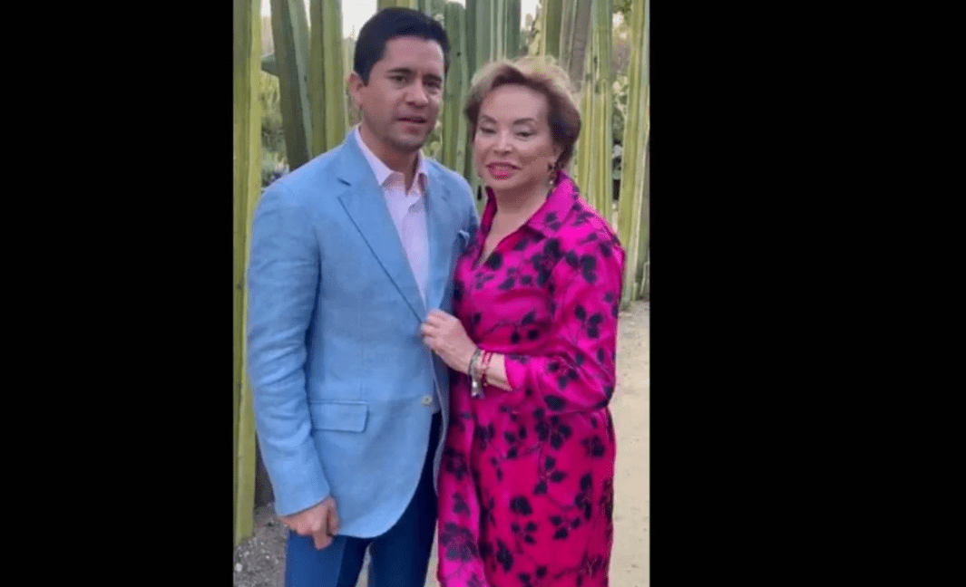 Elba Esther Gordillo y Luis Antonio Lagunas se casan por el civil #VIDEO