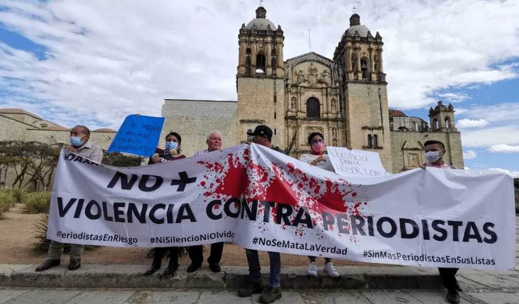 Reporteros protestan en Oaxaca por asesinato del periodista Heber López Vásquez