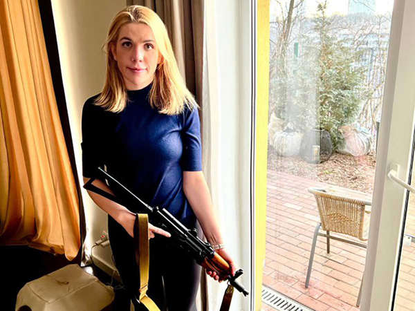 Kira Rudik, miembro del Parlamento de Ucrania, se unirá a la defensa de Kiev