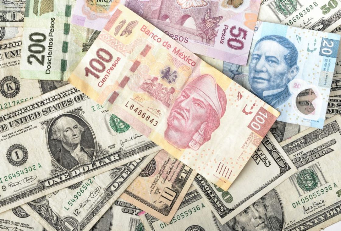 Peso mexicano y dólar
