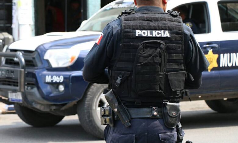 Policías