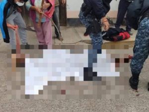 Desnudan y golpean a presunto ladrón en Hidalgo; casi lo linchan