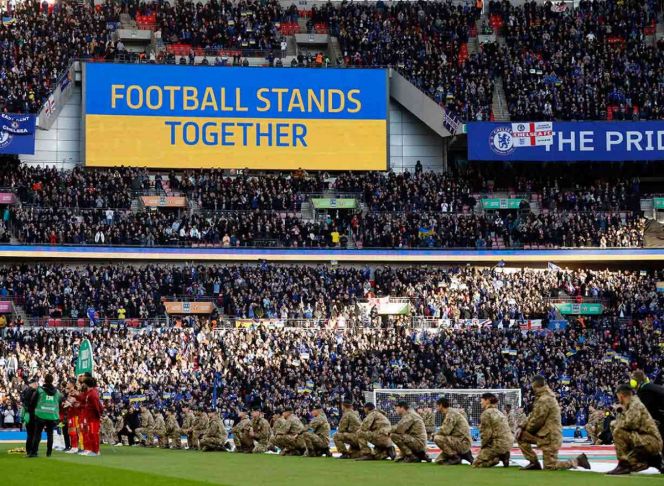 Wembley se viste de azul y amarillo en apoyo de Ucrania