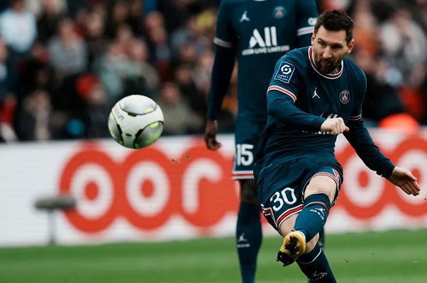 Afición de PSG abuchea a Neymar y Messi tras derrota en Madrid