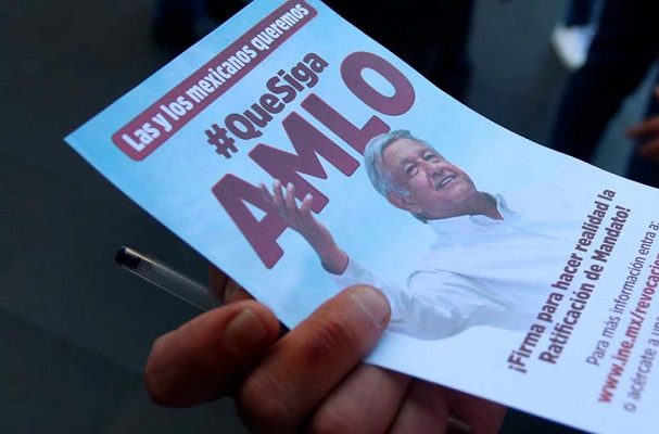 AMLO alerta que INE viola Constitución al no promover Revocación de mandato