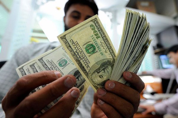 Banxico reporta ingreso de 3.1 mmdd de remesas en enero