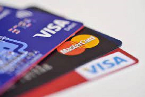 Mastercard y Visa impiden a bancos rusos uso de red para pagos con tarjetas