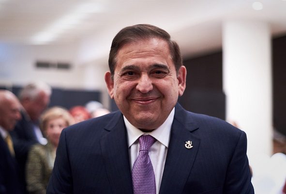 Pago de Ancira se usa para rehabilitar plantas de fertilizantes, detalla AMLO