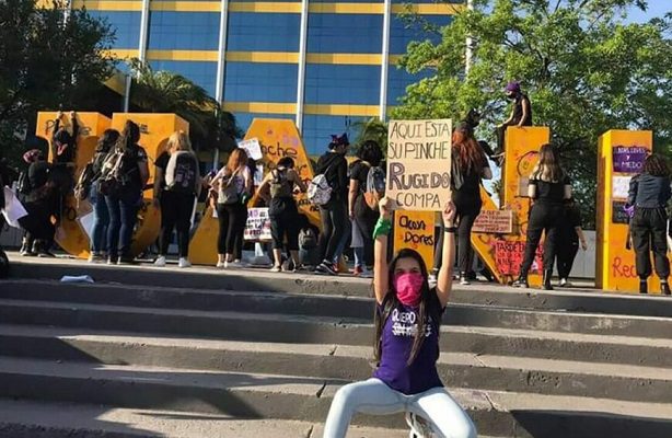 Alumnas de la UANL son amenazadas por denunciar agresores sexuales