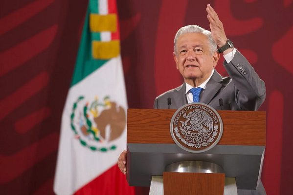 AMLO señala que Pemex tiene los 50 mdd que entregó Ancira