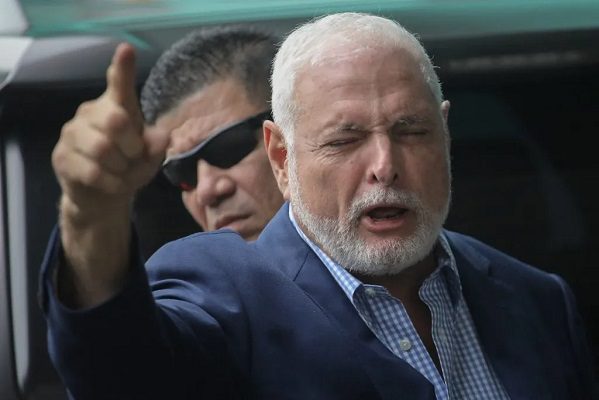 Investigan al expresidente panameño Ricardo Martinelli por acoso a una mujer