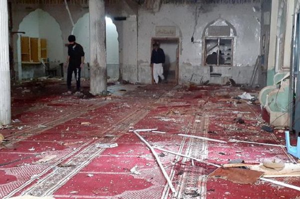 56 muertos y 194 heridos tras atentando en mezquita en Pakistán #VIDEOS