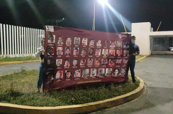Detienen a 11 policías por la desaparición de más de 30 personas en Veracruz