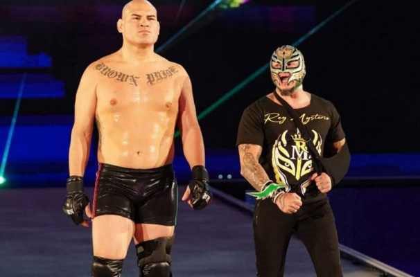 Rey Mysterio y 30 deportistas más piden a jueza liberar a Caín Velásquez