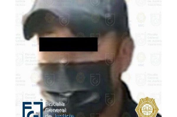 Cae policía capitalino acusado de secuestro exprés y extorsión