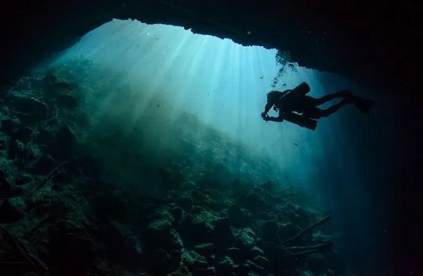 Buzos extranjeros mueren en Cancún tras ser arrollados por embarcación