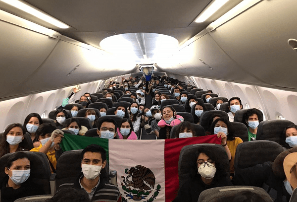 AMLO anuncia segundo avión de la Fuerza Aérea para repatriar a mexicanos de Ucrania