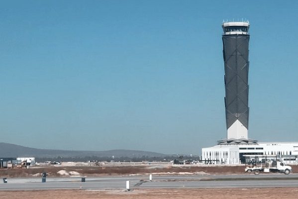 Previo a inauguración, AMLO afirma que “está ‘al 100’ el Aeropuerto”