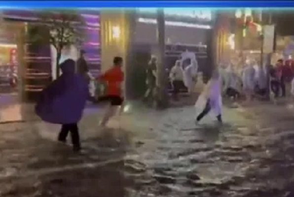 Disney World se inunda tras fuerte tormenta en Florida #VIDEOS