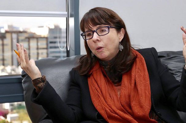 Conacyt nombra Investigadora Nacional Emérita a Elena Roces, mamá de la titular, Álvarez-Buylla