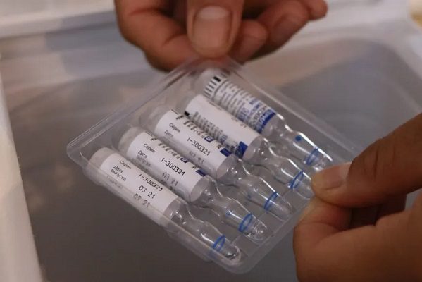 AMLO insiste en que se mantendrá acuerdo con Rusia para producir y envasar la Sputnik V