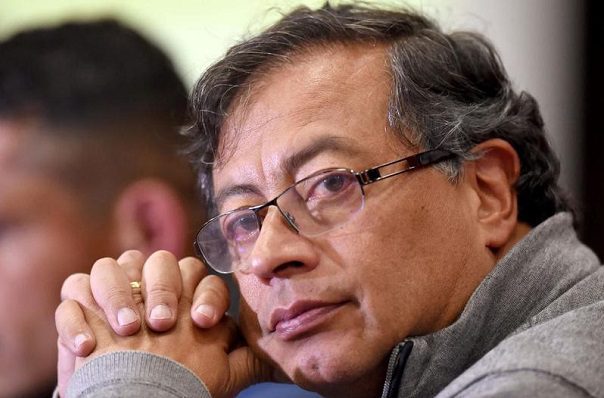 Gustavo Petro denuncia “golpe de Estado" electoral impulsado por ´Álvaro Uribe