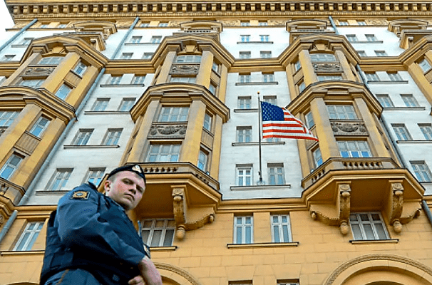 Rusia anuncia expulsión diplomáticos de EE.UU. mientras Washington alista sanciones