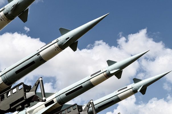 Corea del Norte dispara potente misil intercontinental