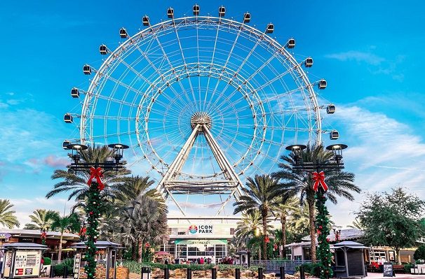 Menor de edad muere al caer de juego mecánico en parque de Orlando #VIDEO