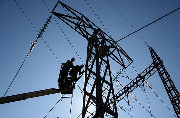 AMLO advierte pide legisladores tomar posición ante debate por Reforma eléctrica