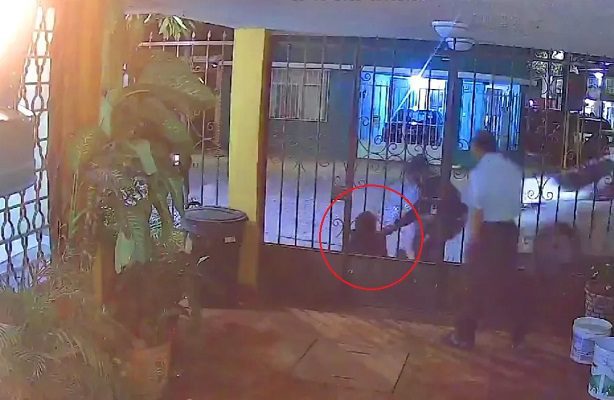 Secuestran a mujer mientras platicaba con vecino, en SLP #VIDEO