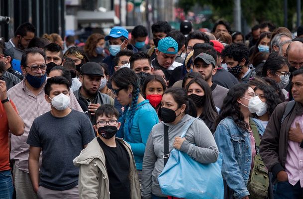 México registró 919 casos y 15 muertes por COVID-19 en 24 horas