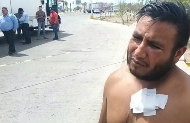 Yaquis persiguen a camioneros y les disparan tras tomar foto a monumento #VIDEO