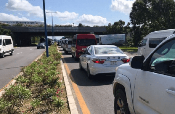 Reportan balacera en el Aeropuerto Internacional de Cancún #VIDEOS