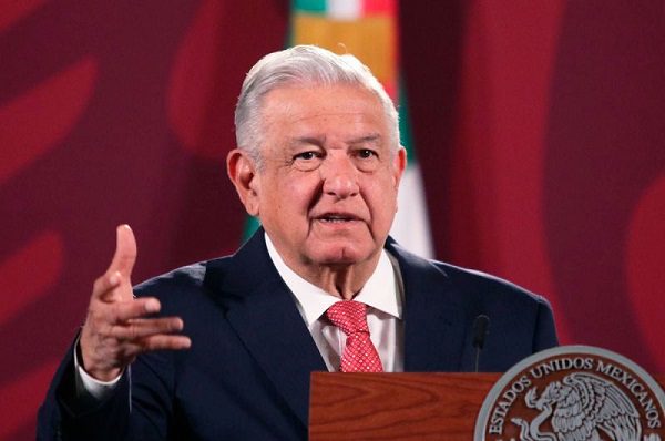 AMLO va por reforma electoral para que "el pueblo elija" a funcionarios del INE y TEPJF