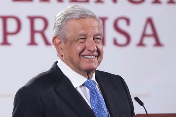 AMLO deslinda a titular de la Semar del caso Ayotzinapa