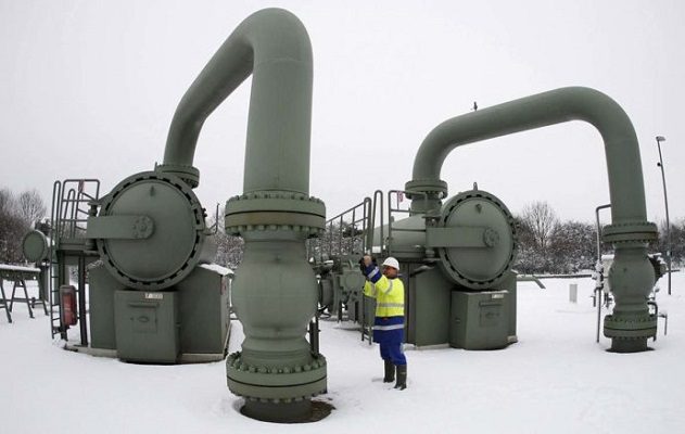 Putin firma decreto que obliga a países 'hostiles' a pagar en rublos el gas ruso