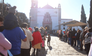Más de 30 mil feligreses acuden a la iglesia de La Asunción por miércoles de Ceniza
