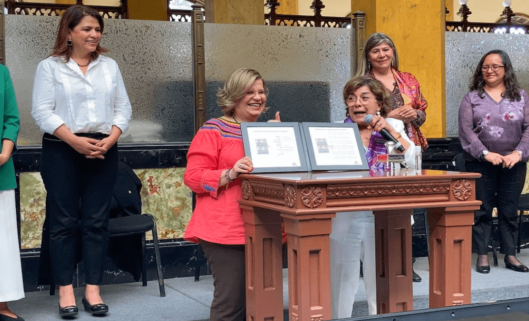 Inmujeres cancela timbre postal alusivo al 8 de marzo