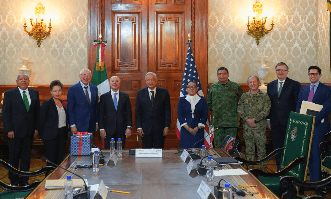 Finaliza reunión de AMLO con Alejandro Mayorkas, secretario de Seguridad de EU
