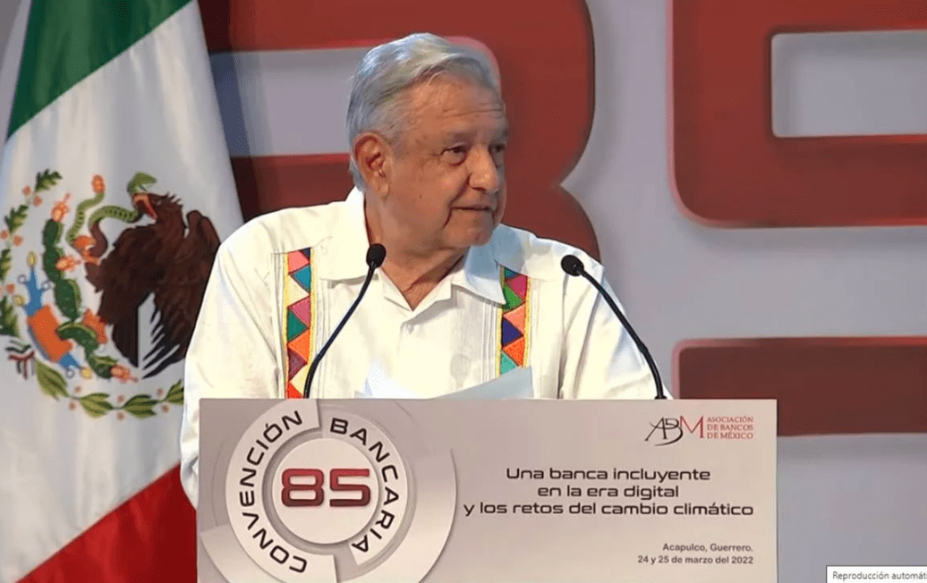 AMLO se disculpa por con Banxico y reafirma respetar su autonomía