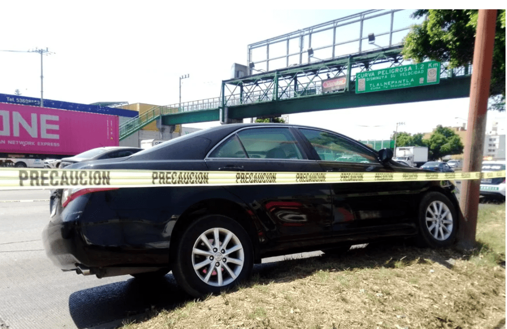 Asesinan a automovilista en intento de asalto en Tlalnepantla