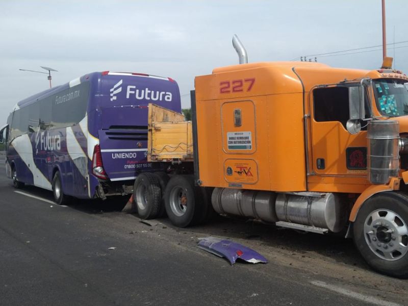 Choque en la México-Pachuca